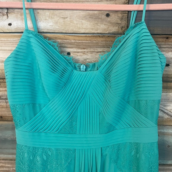 Antonea Lace Trim Pleated Gown Excellent Condition - Small - Picture 3 of 5